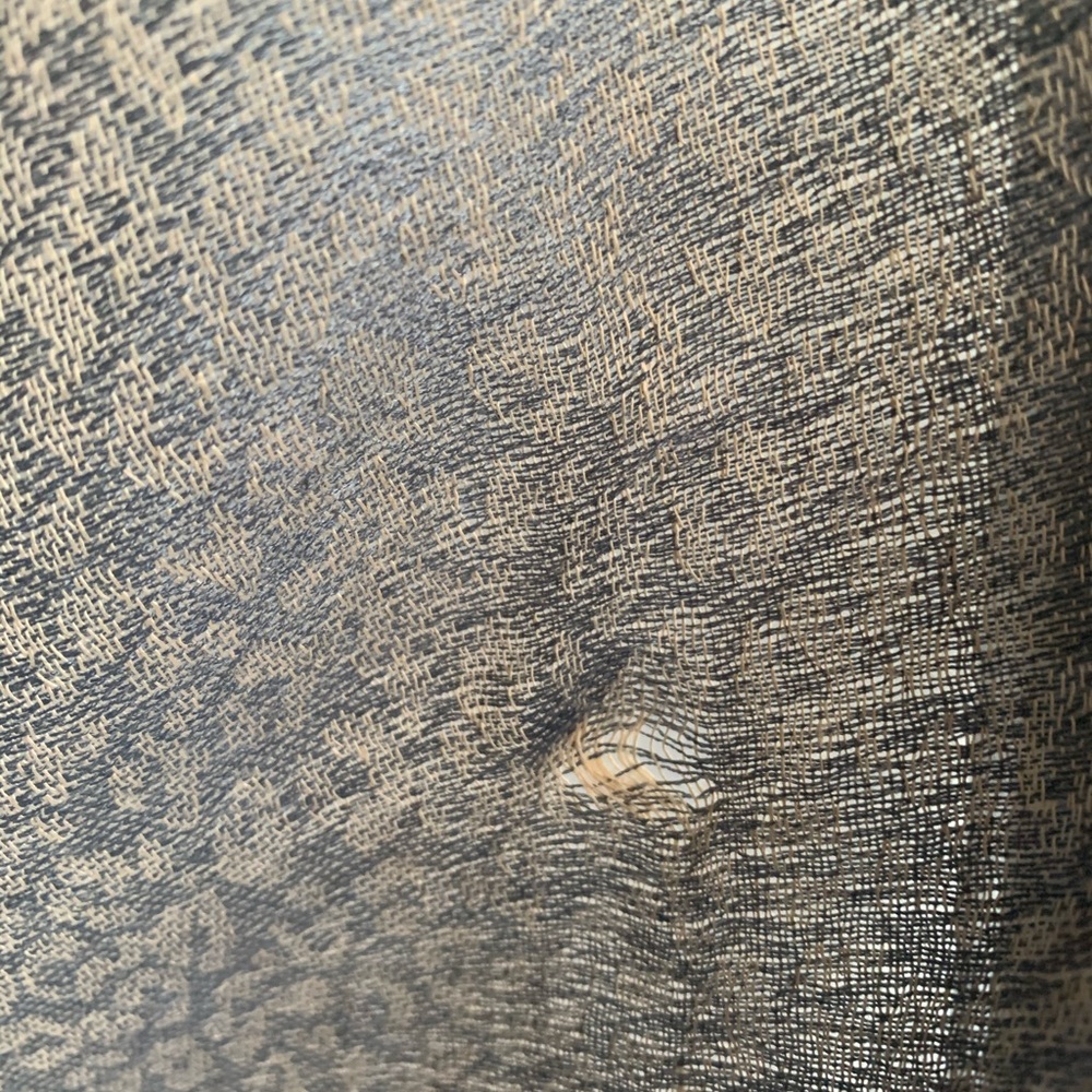 SHAWL - Picture 4 of 5